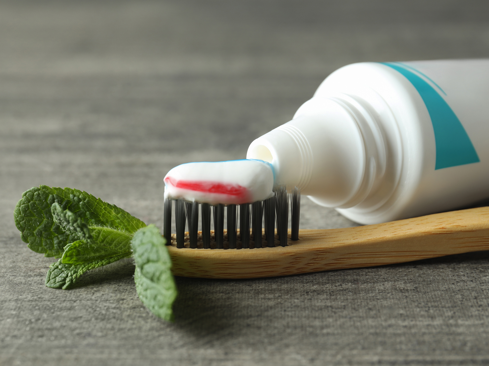 Natural Remedies For Preventing And Treating Tooth Decay