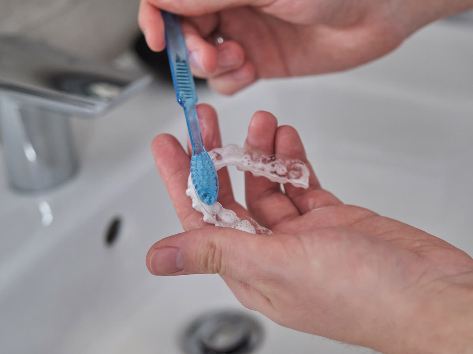 Hygiene with Invisalign: Guide on How to Properly Clean Your Teeth