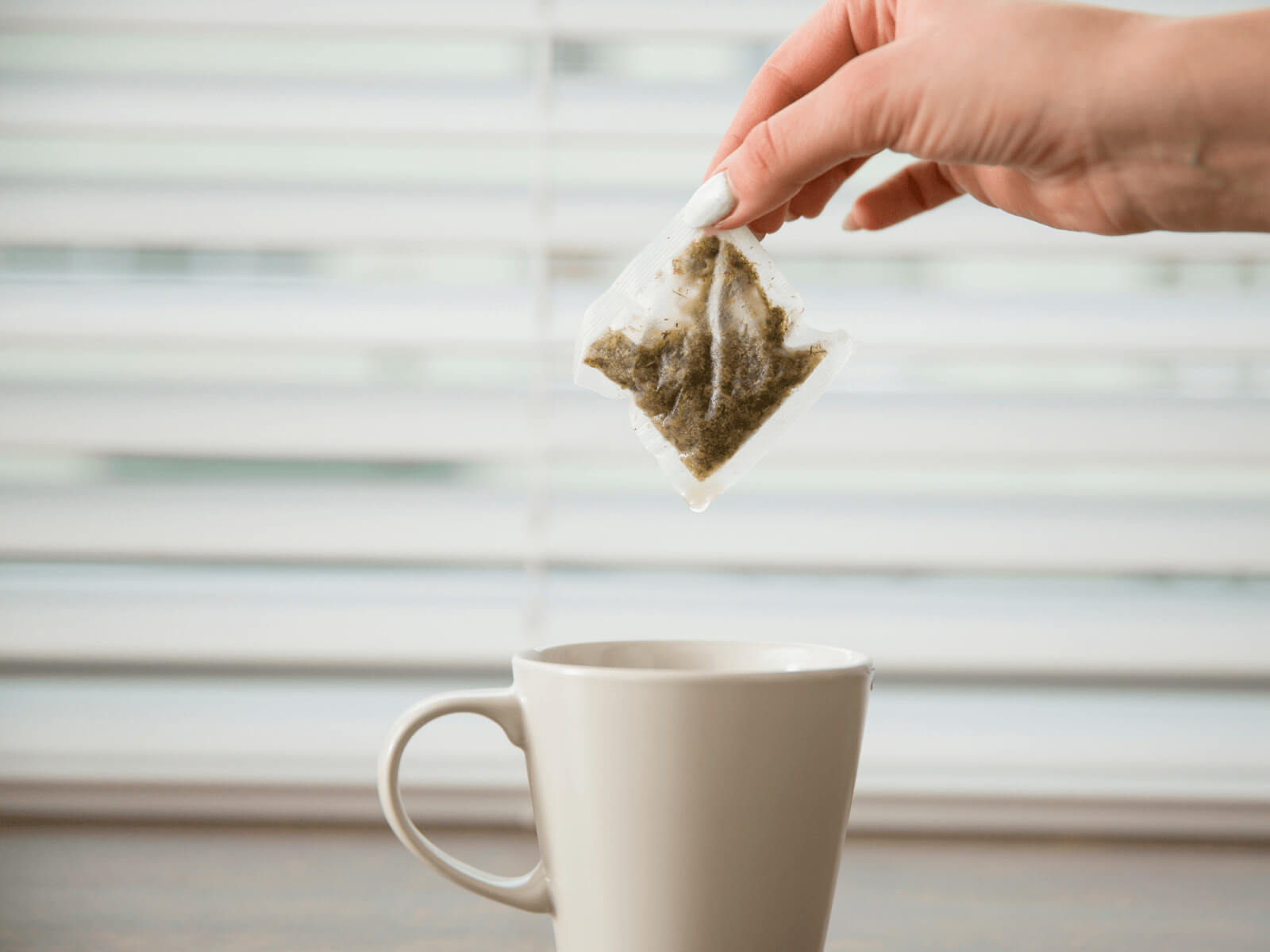 Does Tea Stain Teeth, and How to Avoid It?